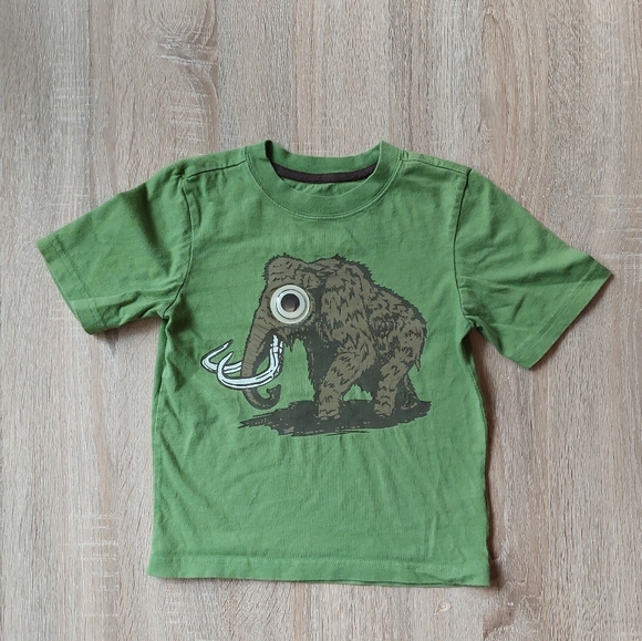 2010 (v)guc Crazy 8 Wooly Mamouth tee - Picture 9 of 9